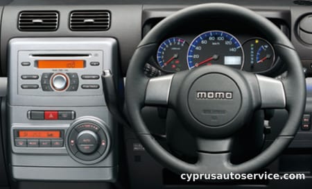 DAIHATSU MOVE CONTE CUSTOM X