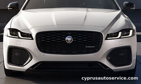 JAGUAR XF R-DYNAMIC BLACK D200