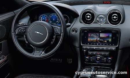 JAGUAR XJ R 575
