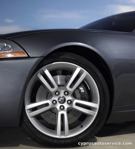 JAGUAR XK COUPE