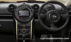 MINI COOPER SD CROSSOVER SUNLIGHT