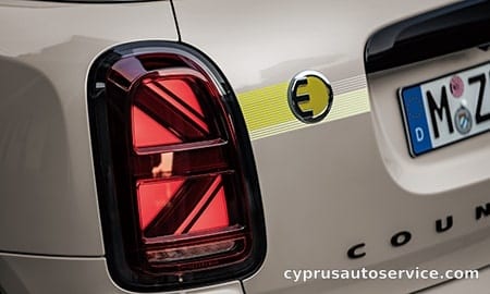 MINI COOPER S E CROSSOVER ALL4 ALBERT BRIDGE EDITION PHEV