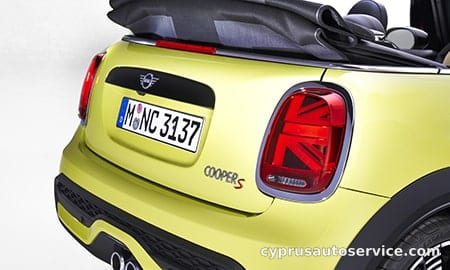 MINI JOHN COOPER WORKS CONVERTIBLE ESSENTIAL TRIM