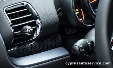 MINI COOPER CLUBMAN ESSENTIAL TRIM