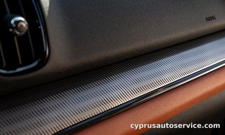 MINI JOHN COOPER WORKS CROSSOVER ESSENTIAL TRIM