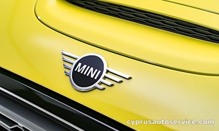 MINI COOPER S CONVERTIBLE PREMIUM PLUS PACKAGE ESSENTIAL TRIM