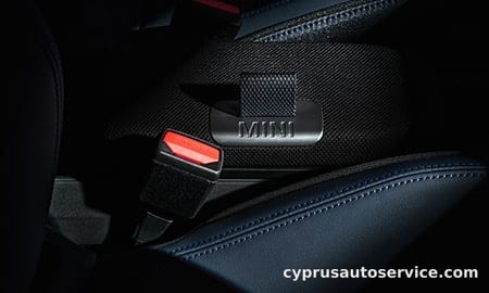 MINI COOPER SE PAUL SMITH EDITION