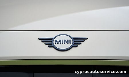 MINI COOPER SE PAUL SMITH EDITION