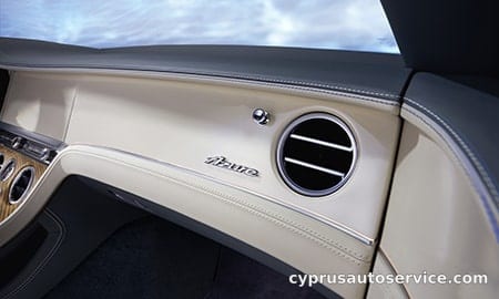 BENTLEY CONTINENTAL GT V8 AZURE