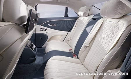 BENTLEY FLYING SPUR HYBRID AZURE