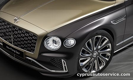 BENTLEY FLYING SPUR HYBRID MULLINER