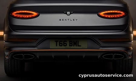 BENTLEY BENTAYGA HYBRID S BLACK EDITION