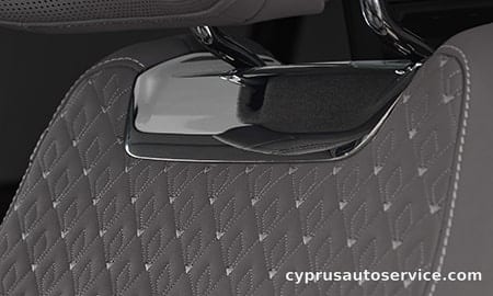 LAND ROVER RANGE ROVER SV BESPOKE 1858 EDITION