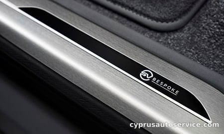 LAND ROVER RANGE ROVER SV BESPOKE URBAN TWILIGHT COLLECTION URBAN DUSK