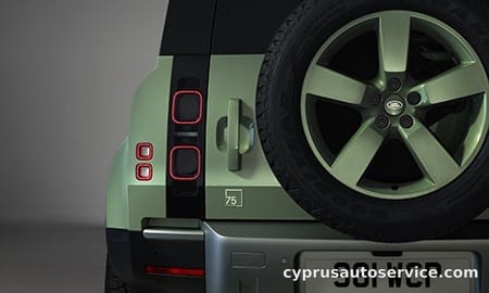 LAND ROVER DEFENDER 90 75TH LIMITED EDITION