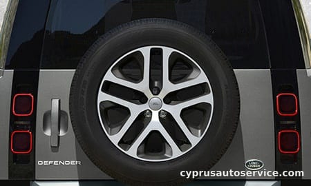 LAND ROVER DEFENDER 130 EASTNOR EDITION