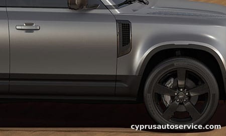 LAND ROVER DEFENDER 110 EASTNOR DARK EDITION
