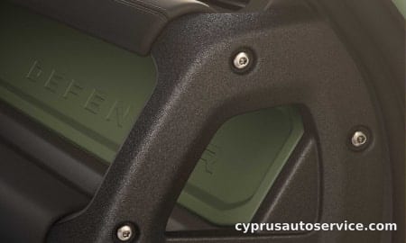 LAND ROVER DEFENDER TROPHY EDITION CURATED FOR JAPAN