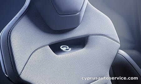 LAND ROVER RANGE ROVER SPORT SV CARBON P635