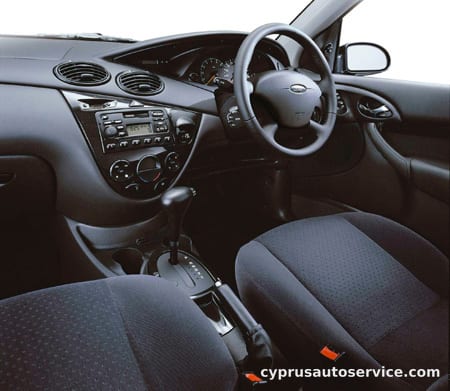 EUROPE FORD FOCUS WAGON 2000GHIA