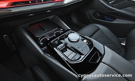 BMW i5 M60 X DRIVE