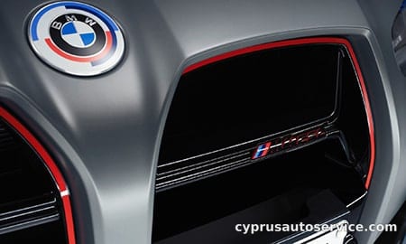 BMW M4 CSL