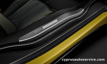 BMW i8 PROTONIC FROZEN YELLOW