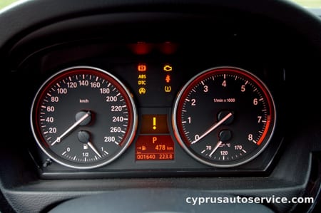 BMW 3 SERIES 320i
