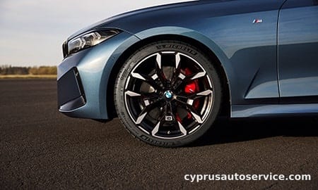 BMW 3 SERIES 320i M-SPORT