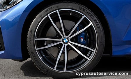BMW 3 SERIES 330E M-SPORT EDITION JOY+