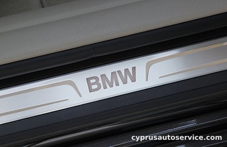 BMW 5 SERIES 523i LUXURY