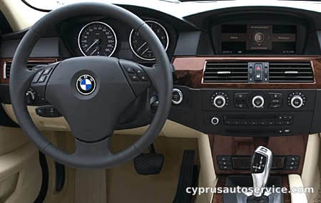 BMW 5 SERIES 525i TOURING