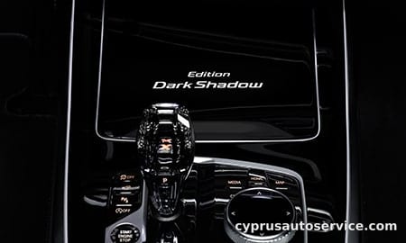 BMW X7 DARK SHADOW EDITION