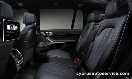 BMW X7 DARK SHADOW EDITION