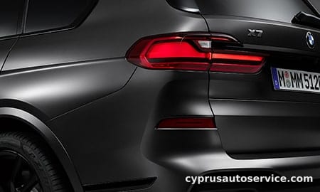 BMW X7 DARK SHADOW EDITION