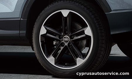 AUDI Q2 TDI BLACK STYLE PLUS