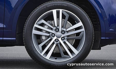 AUDI Q5 2.0TFSI QUATTRO 1ST EDITION