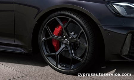 AUDI RS4 AVANT RS COMPETITION