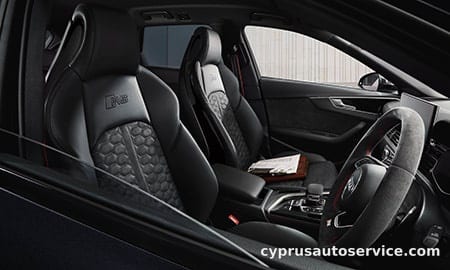 AUDI RS4 AVANT RS COMPETITION