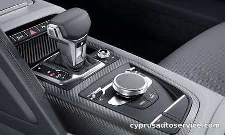 AUDI R8 V10 COUPE 5.2FSI QUATTRO