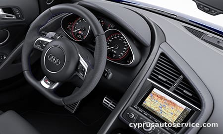 AUDI R8 LMX