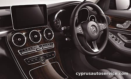 MERCEDES BENZ CCLASS C200 AVANTGARDE