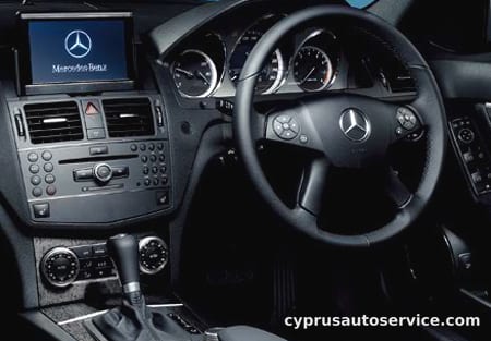 MERCEDES BENZ CCLASS C300 AVANTGARDE