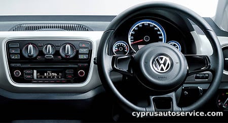 VOLKSWAGEN UP HIGH UP!