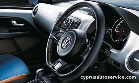VOLKSWAGEN UP JEANS UP!