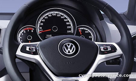 VOLKSWAGEN UP ! WITH BEATS