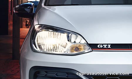 VOLKSWAGEN UP ! GTI