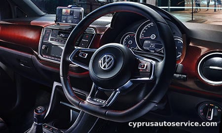 VOLKSWAGEN UP ! GTI