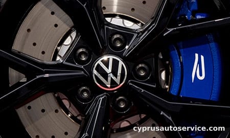 VOLKSWAGEN GOLF R 20 YEARS