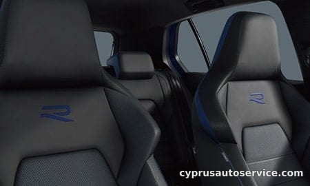 VOLKSWAGEN GOLF R ADVANCE